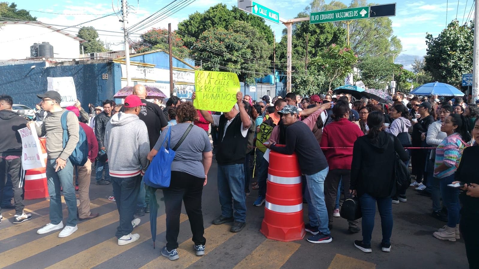🚧 Inicia bloqueo sobre la avenida Eduardo Vasconcelos